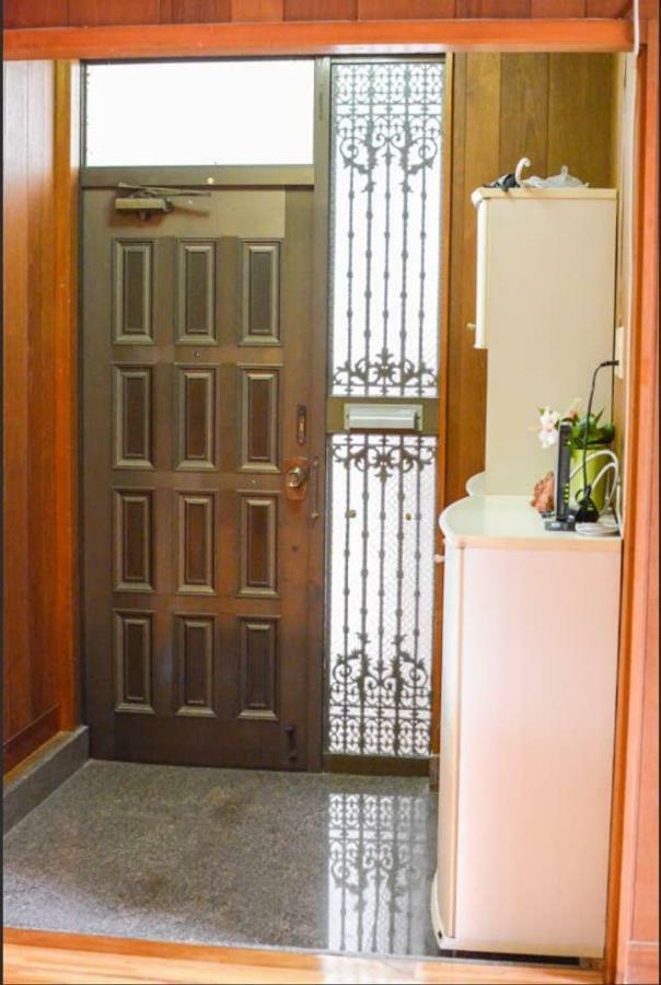 Guest House Matsuyama ناهَ المظهر الخارجي الصورة